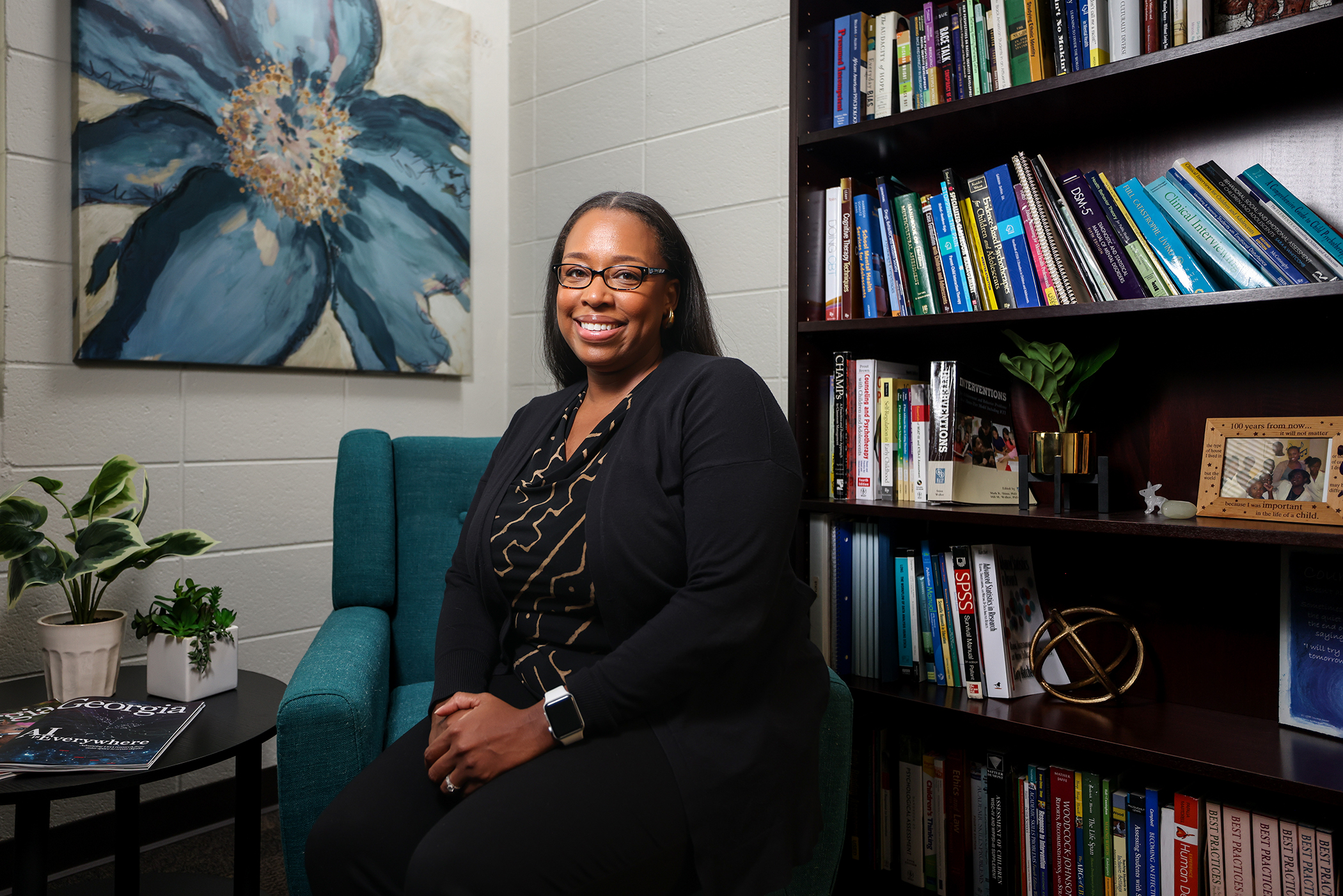 Associate professor supports students and mental health providers Associate professor supports students and mental health providers