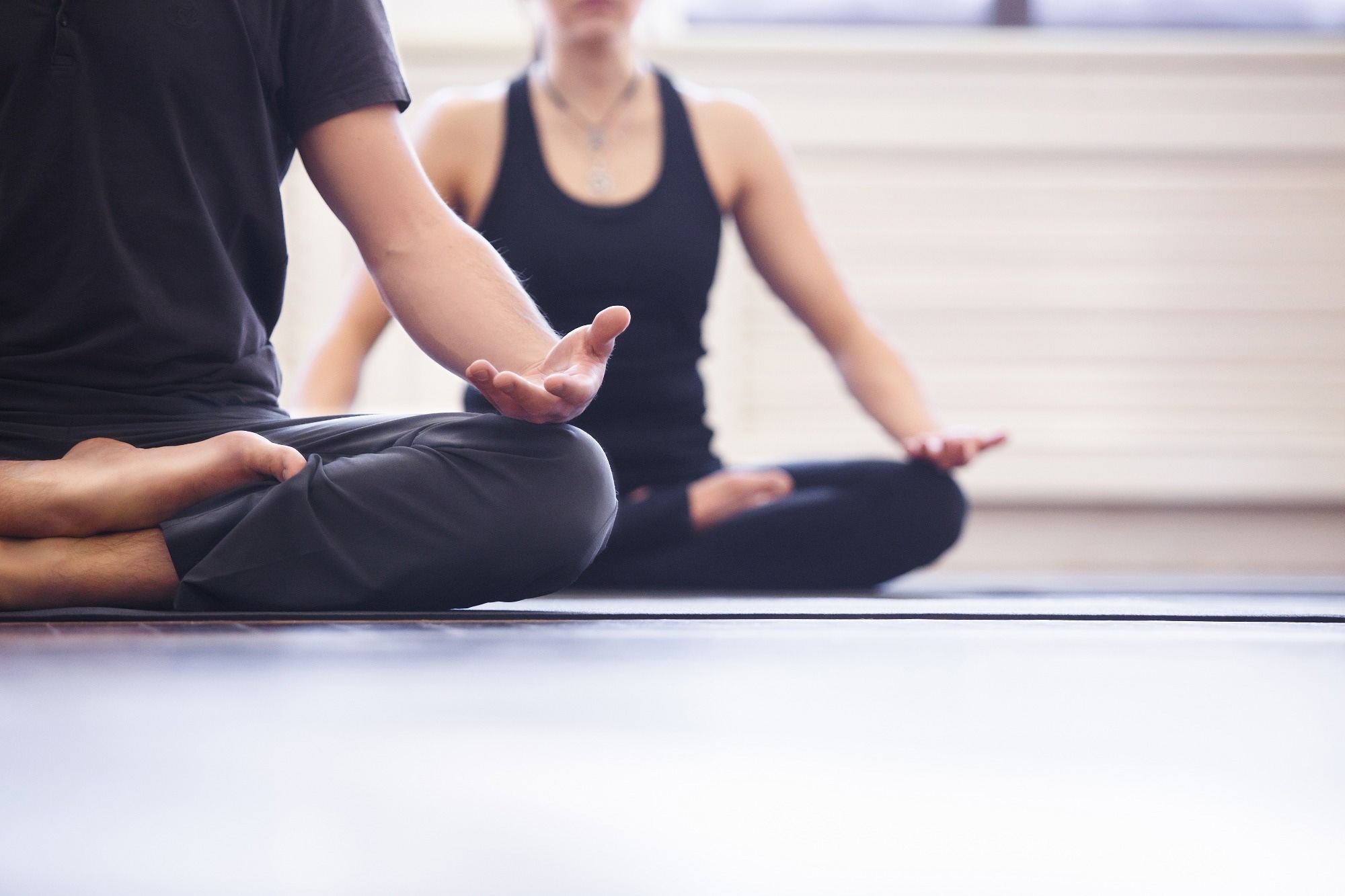 Does Sudarshan Kriya Yoga (SKY) practice reduce stress and increase well-being in practicing physicians? Study: Sudarshan Kriya Yoga Breathing and a Meditation Program for Burnout Among Physicians. Image Credit: ZephyrMedia/Shutterstock.com