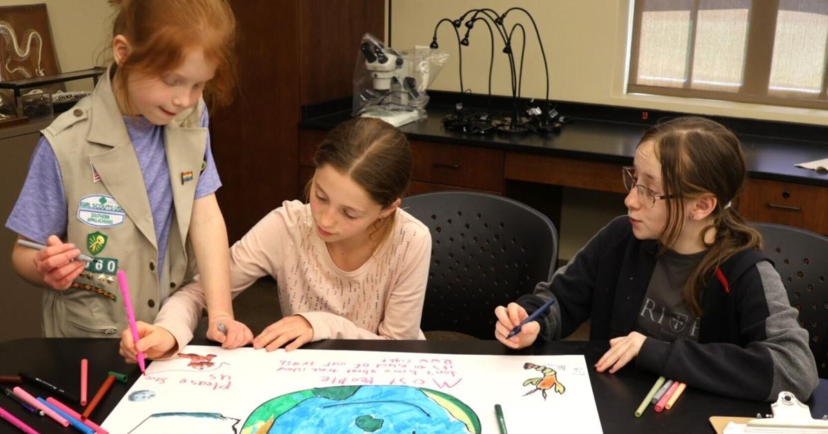 Girl Scouts 5.jpg Girl Scouts 5.jpg