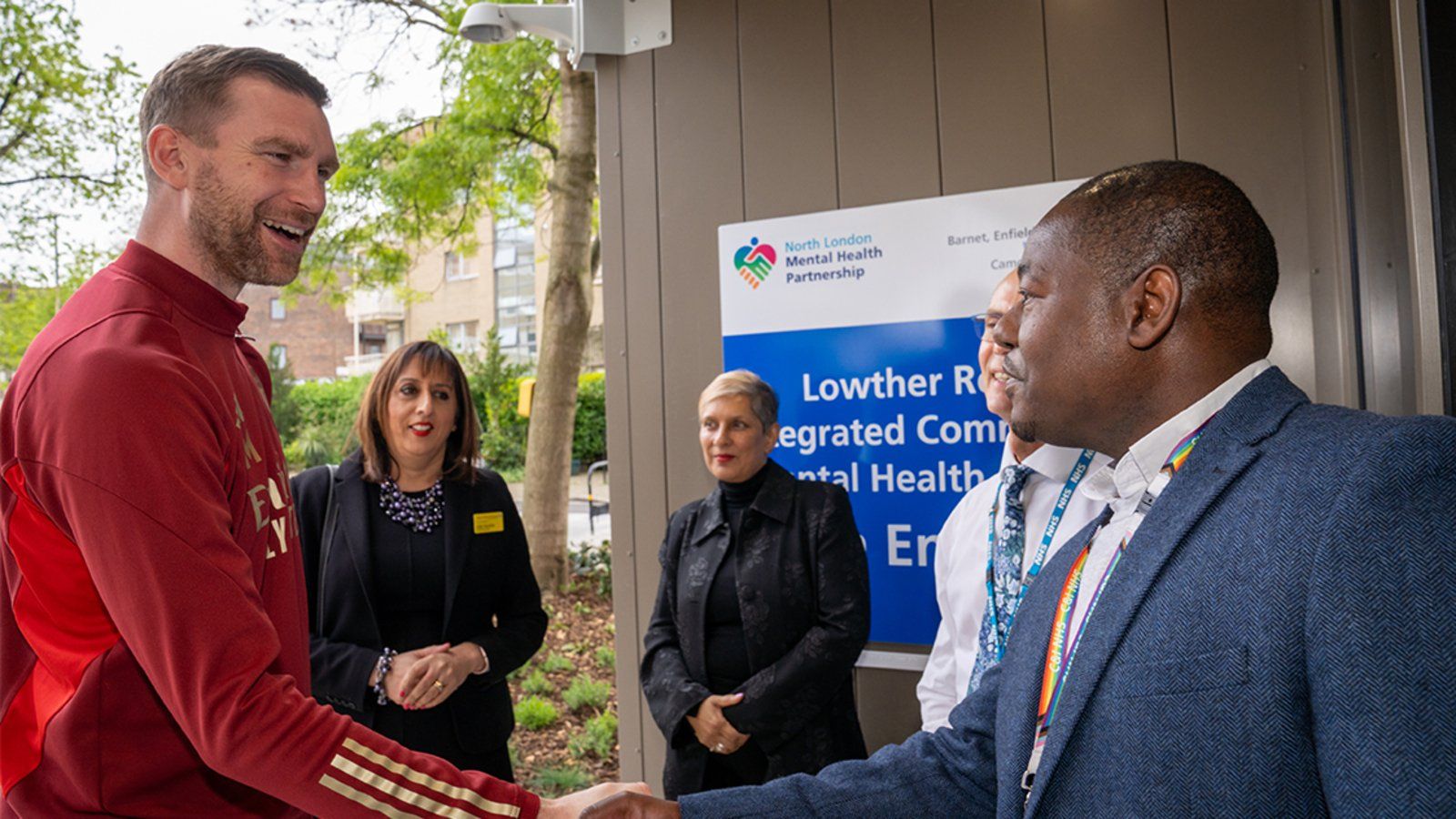 NHS mental health centre opened by Per Mertesacker | Arsenal in the Community | News NHS mental health centre opened by Per Mertesacker | Arsenal in the Community | News