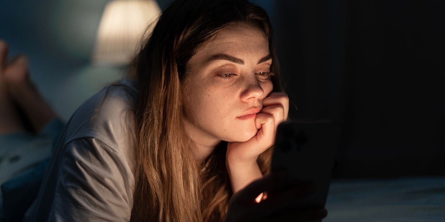 New study shows how perceived isolation can affect women’s eating habits (Photo credit: Adobe Stock)