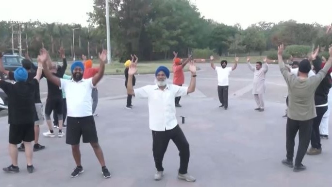 Senior citizens do bhangra for fitness in Chandigarh Senior citizens do bhangra for fitness in Chandigarh