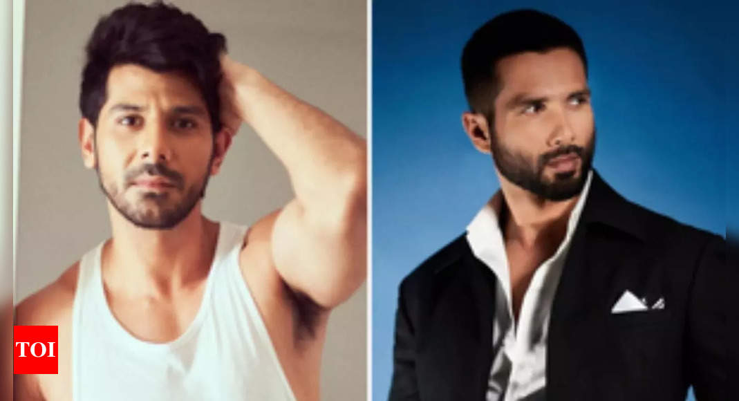Shahid Kapoor, Pavail Gulati bonded over ‘fitness and health discussions’ on ‘Deva’ set Shahid Kapoor, Pavail Gulati bonded over 'fitness and health discussions' on 'Deva' set