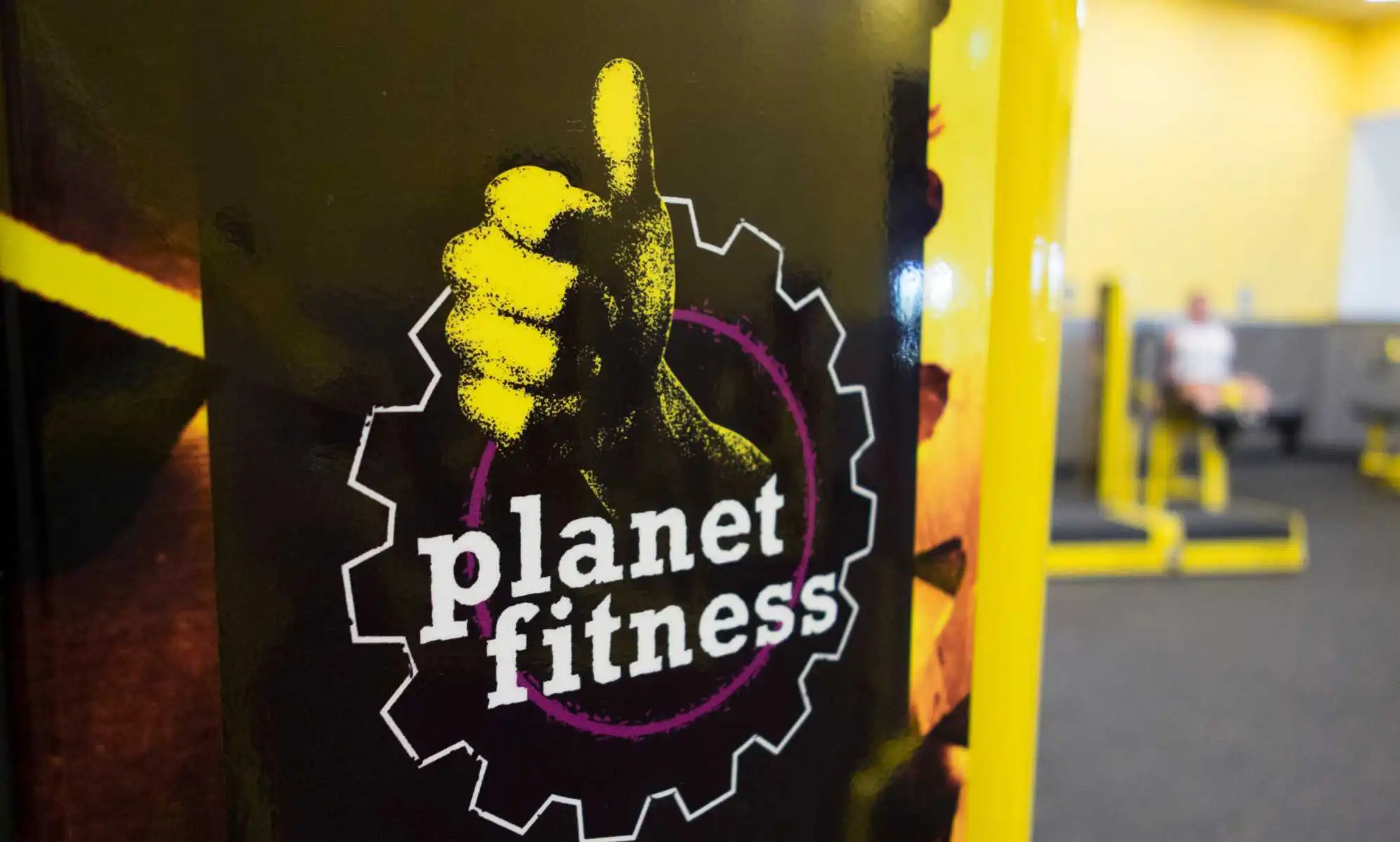 Three Planet Fitness venues receive bomb threats in Louisiana A woman leg lifts at Planet Fitness in the Columbia Mall on July 24, 2017 in Bloomsburg, Pennsylvania. - Mall space is being repurposed as more department store chains close stores that have traditionally served as "anchors" at malls. The Planet Fitness now occupies the space that was previously a Sears. Abandoned by the big brands, deserted by the young, the American mall, once temples of the shopping, have become ghost towns, victims of the explosion of online shopping. (Photo by Don EMMERT / AFP) / TO GO WITH AFP STORY by John BIERS, "Deserted, US shopping centers look for a future" (Photo by DON EMMERT/AFP via Getty Images)