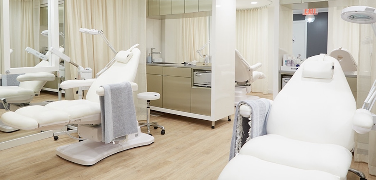 Would you take nutrition advice from your facial spa? Silver Mirror Facial Bar seems to think so Would you take nutrition advice from your facial spa? Silver Mirror Facial Bar seems to think so