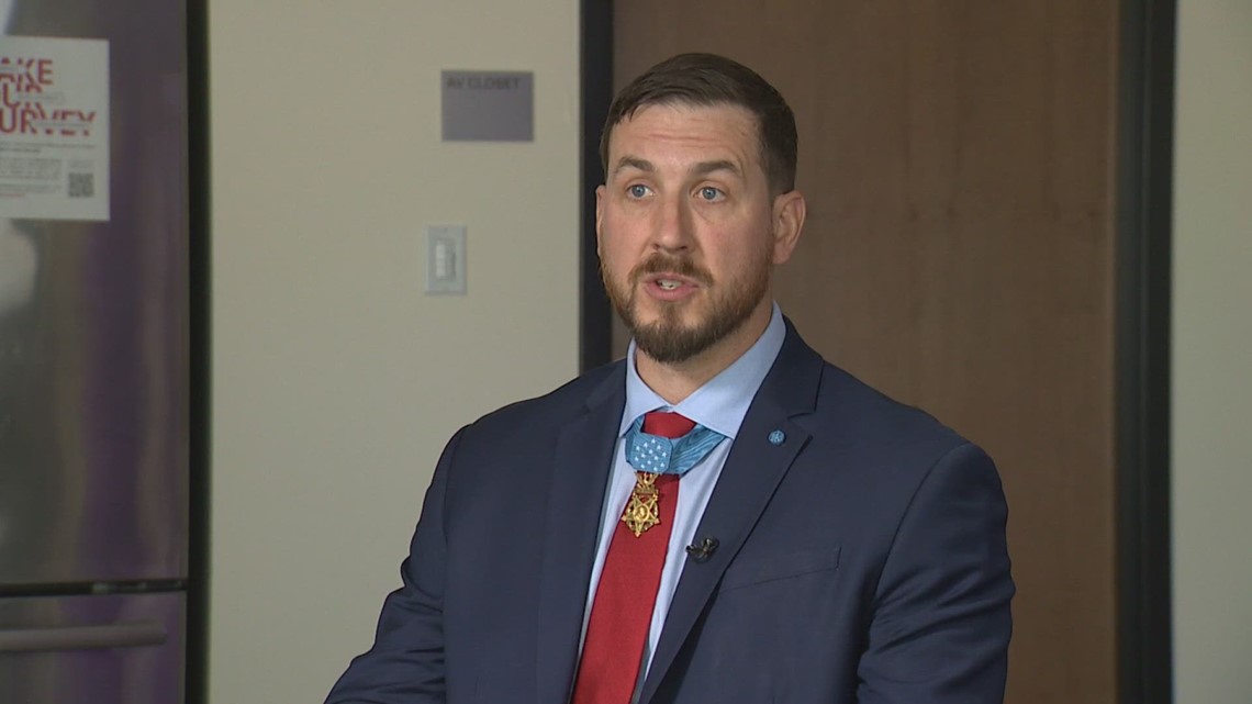 ‘You’re not going to get over it by yourself’: Medal of Honor recipient speaks out about mental health 'You're not going to get over it by yourself': Medal of Honor recipient speaks out about mental health