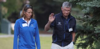 Peloton CEO McCarthy steps down, fitness equipment maker to cut 15% jobs Peloton CEO McCarthy steps down, fitness equipment maker to cut 15% of jobs