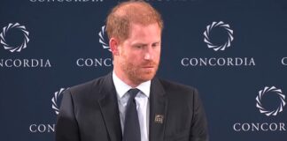 Prince Harry speaks about mental health with Diana Award winners in New York as he continues busy solo trip without Meghan Prince Harry on stage in New York to discuss mental health with two young winners of an award in his mother's memory.