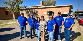 Chevron employees volunteer with Meals on Wheels to bring nutrition to Pecos community Chevron employees volunteer with Meals on Wheels to bring nutrition to Pecos community