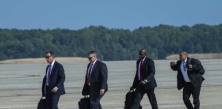 Fitness app Strava gives away location of Biden, Trump and other leaders, French newspaper says Fitness app Strava gives away location of Biden, Trump and other leaders, French newspaper says