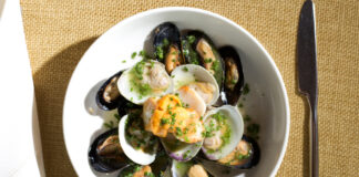 HUDS models the Planetary Health Diet for Harvard Chan Nutrition Round Table — Harvard Gazette HUDS models the Planetary Health Diet for Harvard Chan Nutrition Round Table — Harvard Gazette