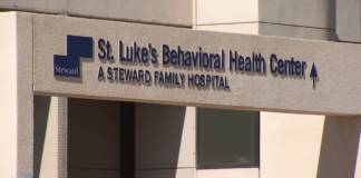 St. Luke’s closure leaves Phoenix-area mental illness patients with fewer options St. Luke’s closure leaves Phoenix-area mental illness patients with fewer options