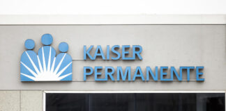 Thousands of Kaiser Permanente mental health workers go on strike across Southern California Thousands of Kaiser Permanente mental health workers go on strike across Southern California