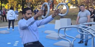 Worcester opens new fitness court at University Park Worcester City Councilor Luis Ojeda tests out some of the equipment at the Fitness Center at University Park.