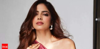 Malavika Mohanan’s intense fitness regimen for ‘Sardar 2’ unveiled | Tamil Movie News Malavika Mohanan’s intense fitness regimen for 'Sardar 2' unveiled | Tamil Movie News
