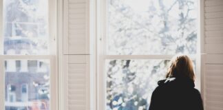 Mental Health experts weigh in on seasonal depression Researchers have found that people recovering from COVID-19 are more likely to be diagnosed with a psychiatric disorder such as anxiety, depression or insomnia within three months of their illness from the virus.