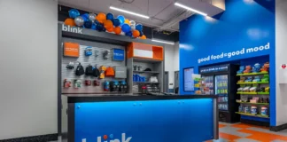 Planet Fitness Makes Play for Blink Fitness in Last-Minute Bid Planet Fitness Makes Play for Blink Fitness in Last-Minute Bid