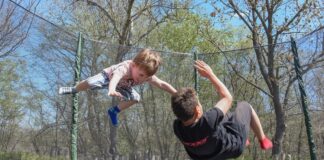 Screen time limits, fun fitness ideas every parent needs to know for child’s heart health | Health Screen time limits, fun fitness ideas every parent needs to know for child's heart health | Health