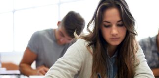 To keep students in college, focus on mental health To keep students in college, focus on mental health