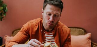 You might be overdoing it on protein and not getting enough of another vital nutrient, dietitians say You might be overdoing it on protein and not getting enough of another vital nutrient, dietitians say