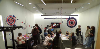 ‘Elect to Relax’: The Wellness Center Eases Student Election Anxiety ‘Elect to Relax’: The Wellness Center Eases Student Election Anxiety