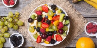 16 Top High-Fiber Fruits You Should Eat More Of 16 Top High-Fiber Fruits You Should Eat More Of