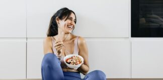 Eating before or after a workout: What to know Eating before or after a workout: What to know