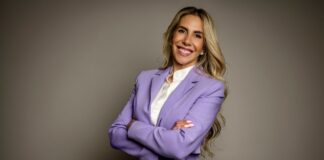 Erica Groussman Shares Her Wellness Routine Filled With Padel, Electrolytes, and TRUBAR Protein Snacks Erica Groussman Shares Her Wellness Routine Filled With Padel, Electrolytes, and TRUBAR Protein Snacks