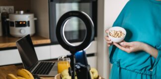 Up to 24 million at risk from nutrition misinformation online Up to 24 million at risk from nutrition misinformation online