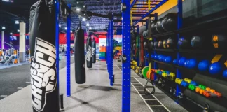 CR Fitness Opens $5M Crunch Gym in Palm Harbor With One-Day Cyber Sale CR Fitness Opens $5M Crunch Gym in Palm Harbor With One-Day Cyber Sale