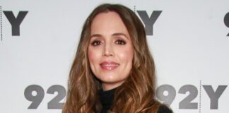 Eliza Dushku Graduates With Master’s Degree in Clinical Mental Health Counseling Eliza Dushku Graduates With Master’s Degree in Clinical Mental Health Counseling