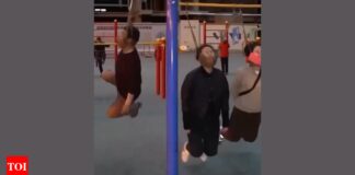 Hanging neck exercise: Bizarre workout trends among China's aging population