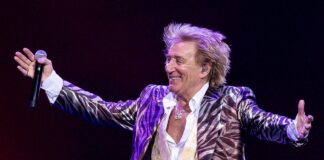 Rod Stewart reveals fitness secrets at 80 including underwater training Rod Stewart reveals fitness secrets at 80 including underwater training