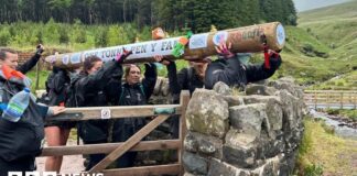 Yate group lugs gym equipment to Pen y Fan summit for charity Yate group lugs gym equipment to Pen y Fan summit for charity