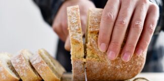 Joe Rogan claims most bread in US causes inflammation, as experts discuss Joe Rogan claims most bread in US causes inflammation, as experts discuss