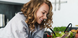 Daily Dose – Don’t Fall for Fad Diets: Spotting Nutrition Red Flags Daily Dose - Don't Fall for Fad Diets: Spotting Nutrition Red Flags