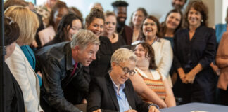 Oregon governor signs series of laws to strengthen behavioral health system Oregon governor signs series of laws to strengthen behavioral health system
