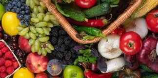 How to Eat Healthy—and Enjoy It—in College | BU Today How to Eat Healthy—and Enjoy It—in College | BU Today