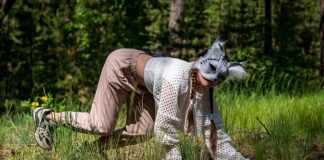 Warning issued over bizarre fitness trend that sees people run on all fours like animals – as psychologists claim it ‘poses a danger to society’ Fitness fanatics are scuttling around on all fours, in a practice that has been dubbed 'quadrobics'