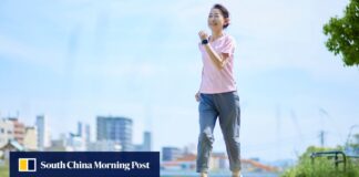 What is the ‘Japanese walking’ viral fitness trend and how healthy is it? Experts weigh in What is the ‘Japanese walking’ viral fitness trend and how healthy is it? Experts weigh in
