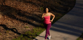 ‘Japanese Walking’ Is a Fitness Trend Worth Trying ‘Japanese Walking’ Is a Fitness Trend Worth Trying
