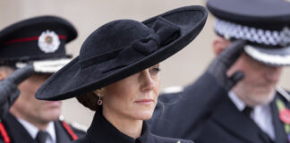 Kate Middleton Kneels to Hear 100-Year-Old Veteran's Incredible Fitness Secret Kate Middleton Kneels to Hear 100-Year-Old Veteran's Incredible Fitness Secret