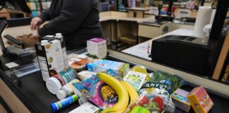 U.S. Supreme Court extends its order blocking full SNAP payments : NPR U.S. Supreme Court extends its order blocking full SNAP payments : NPR