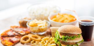 Why Ultra-Processed Foods Dominate the Grocery Store — and What it Means for Your Health Why Ultra-Processed Foods Dominate the Grocery Store — and What it Means for Your Health