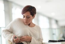 Advances in COPD Treatment: The Role of Biologics Gray gradient