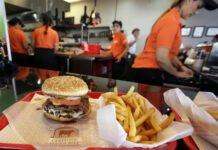 Eating less ultraprocessed food supports healthier aging, nutrition research shows Eating less ultraprocessed food supports healthier aging, nutrition research shows