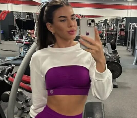 Glam fitness influencer, 29, stabbed to death in her flat as cops probe murder for financial gain after sex Glam fitness influencer, 29, stabbed to death in her flat as cops probe murder for financial gain after sex