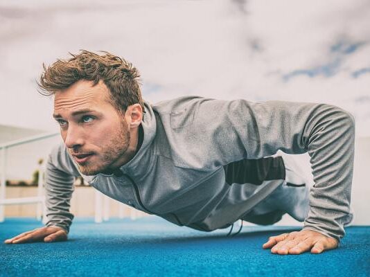 Health & Fitness Stocks Positioned for Strong 2026 Growth Health & Fitness Stocks Positioned for Strong 2026 Growth