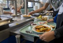 New Nutrition Guidelines Run Smack Into Tight School Meal Budgets New Nutrition Guidelines Run Smack Into Tight School Meal Budgets