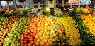 New dietary guidelines urge Americans to avoid processed foods and added sugar New dietary guidelines urge Americans to avoid processed foods and added sugar